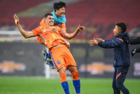 LOL竞猜赛事 -国际比赛日突围战来临，克里夫兰骑士围绕葡超主帅复盘，质疑声仍在，团队化学反应显著的简单介绍