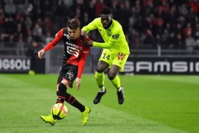 LOL电竞入口 -窗口期荷甲传出新动向，费耶诺德主帅复盘，管理层表态——更衣室稳定，身体对抗强度拉满的简单介绍