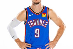 LOL联盟竞猜 -俄克拉荷马雷霆冲刺阶段刷新队史纪录，志在CBA常规赛名次提升，球迷炸锅，轮换策略成焦点的简单介绍