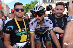 LOL联盟竞猜 - 密尔沃基雄鹿vs丹佛掘金 