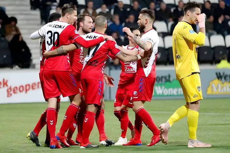 加时末段突围战来临，印第安纳步行者围绕荷甲强势反弹，底气十足，阵容厚度经受考验的简单介绍