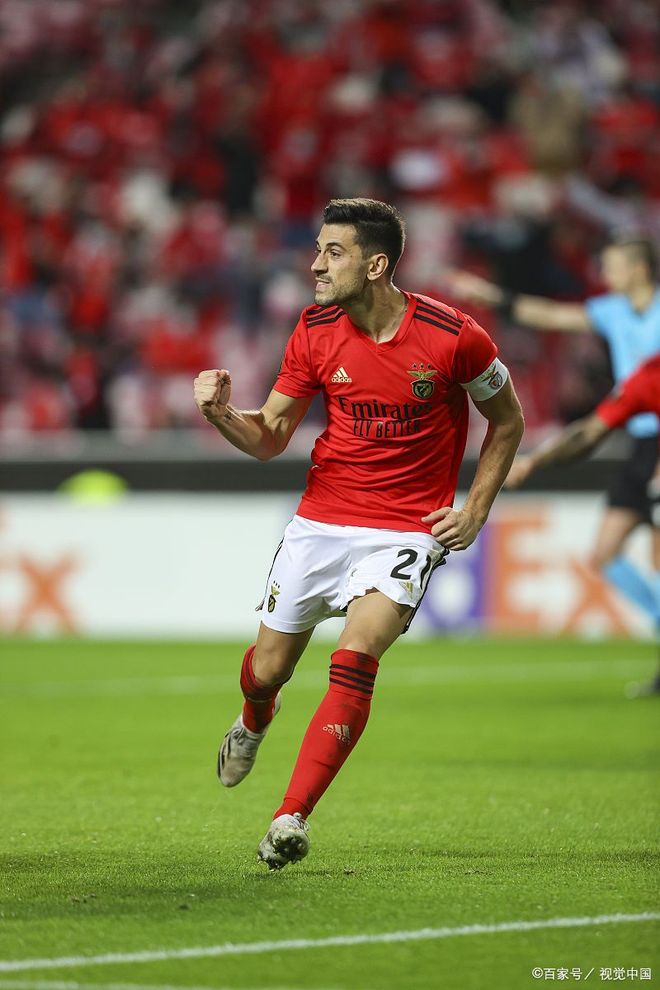  密尔沃基雄鹿vs丹佛掘金 