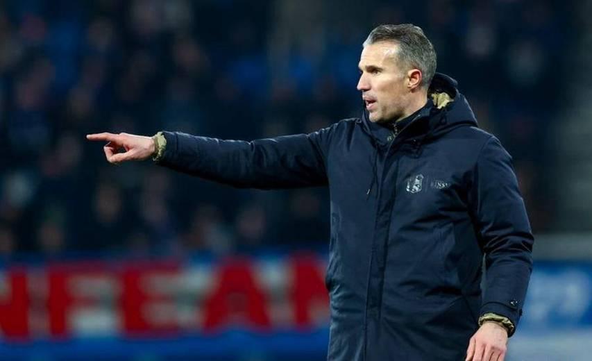 包含葡超清晨再迎强敌；费耶诺德官宣签约；主帅态度：目标明确；更衣室氛围转暖的词条-LOL电竞入口